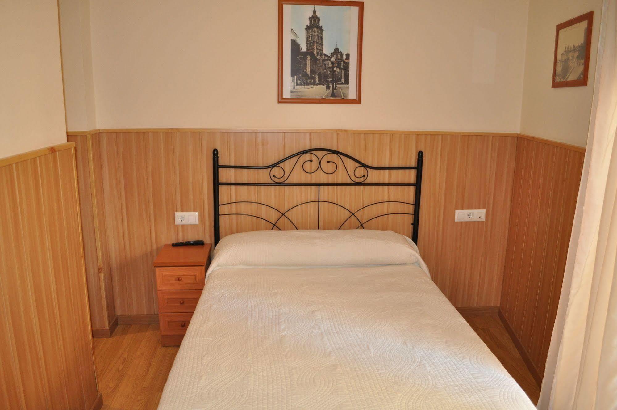 Hostal Alcazaba Teruel Eksteriør billede